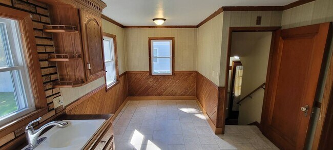 Foto del edificio - 3 Bed 1 Bath Single Family Home in Rhinelander