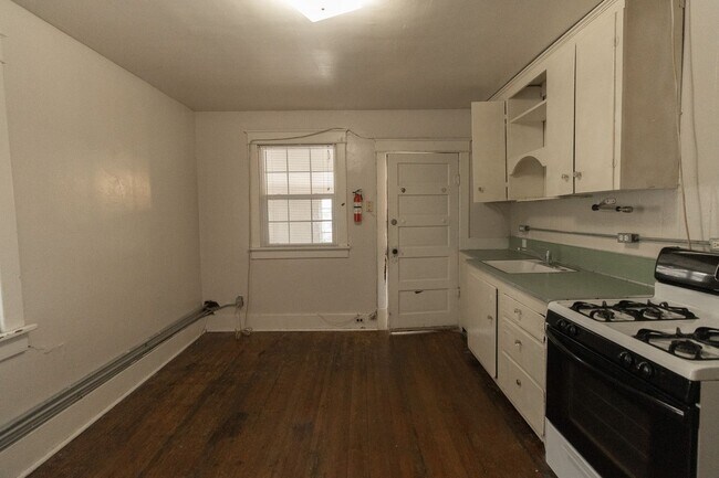 Foto del edificio - 1407 E Walnut St