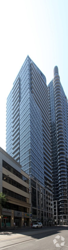 Building Photo - Encore at The Met