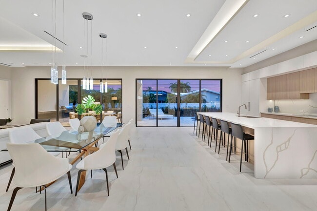 Foto del edificio - 2757 NE 34th St