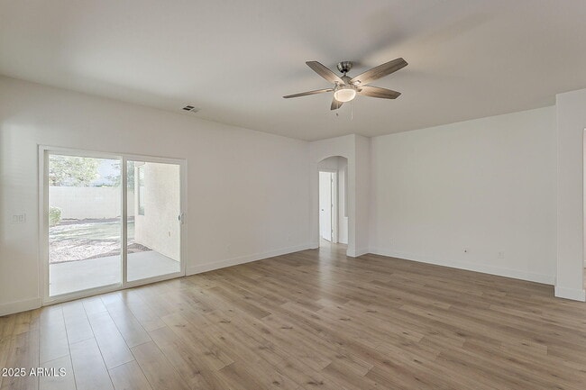 Building Photo - 3877 S Coach House Dr