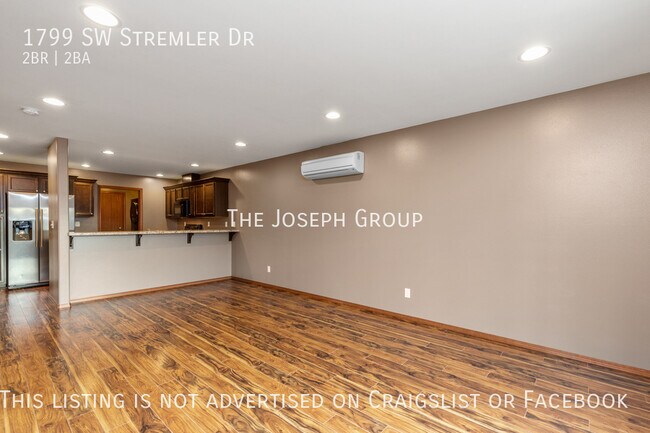 Building Photo - 1799 Stremler Dr