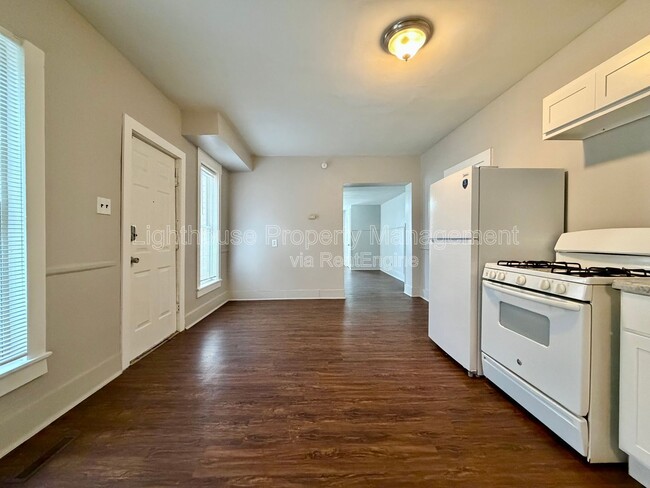 Building Photo - 1515 Hoyt St
