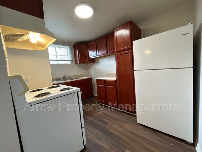 Foto del edificio - 609 W 14th St