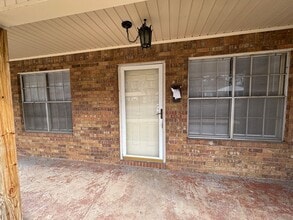 Building Photo - 1815 S Erie Ave