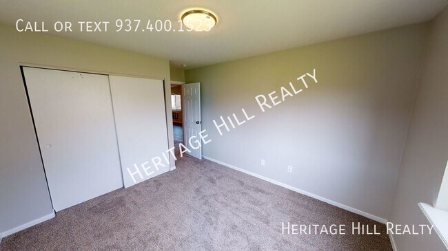 Foto del edificio - Renovated 2 Bedroom, 1 Bath Ranch Apartmen...
