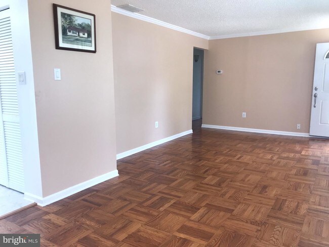 Foto del edificio - 113 Cedar Ave