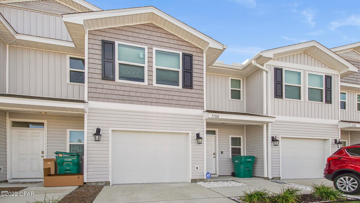 5780 Callaway Cir, Panama City, FL 32404 Room for Rent in Panama City