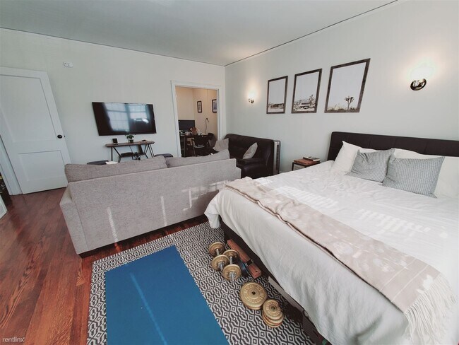 Building Photo - Studio, 1 bath Condo - 20 Spring St Apt C4