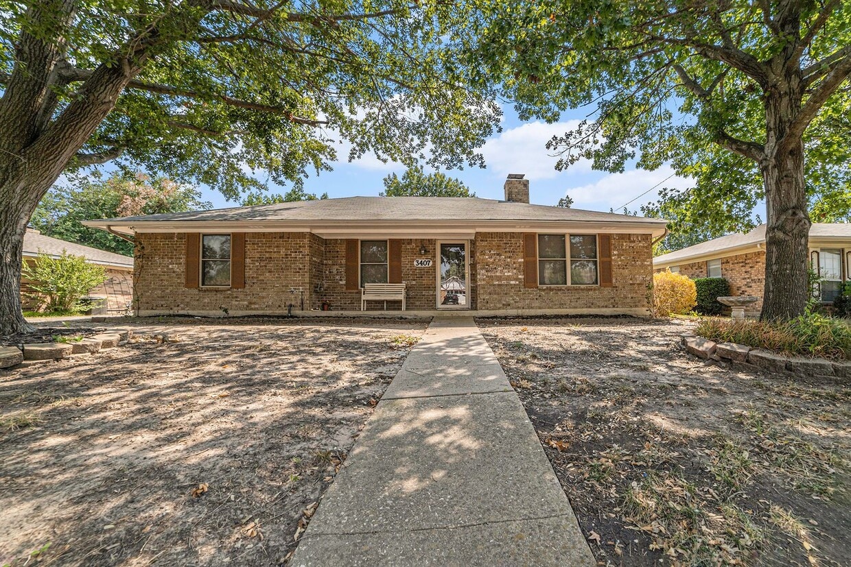 Foto principal - Beautifully crafted 3-2-2 home in the Gree...
