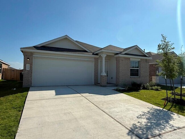 Building Photo - 104 Donnington Dr