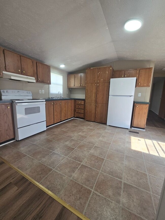 Foto del edificio - 3 Bed 2 Bath Mobile Home