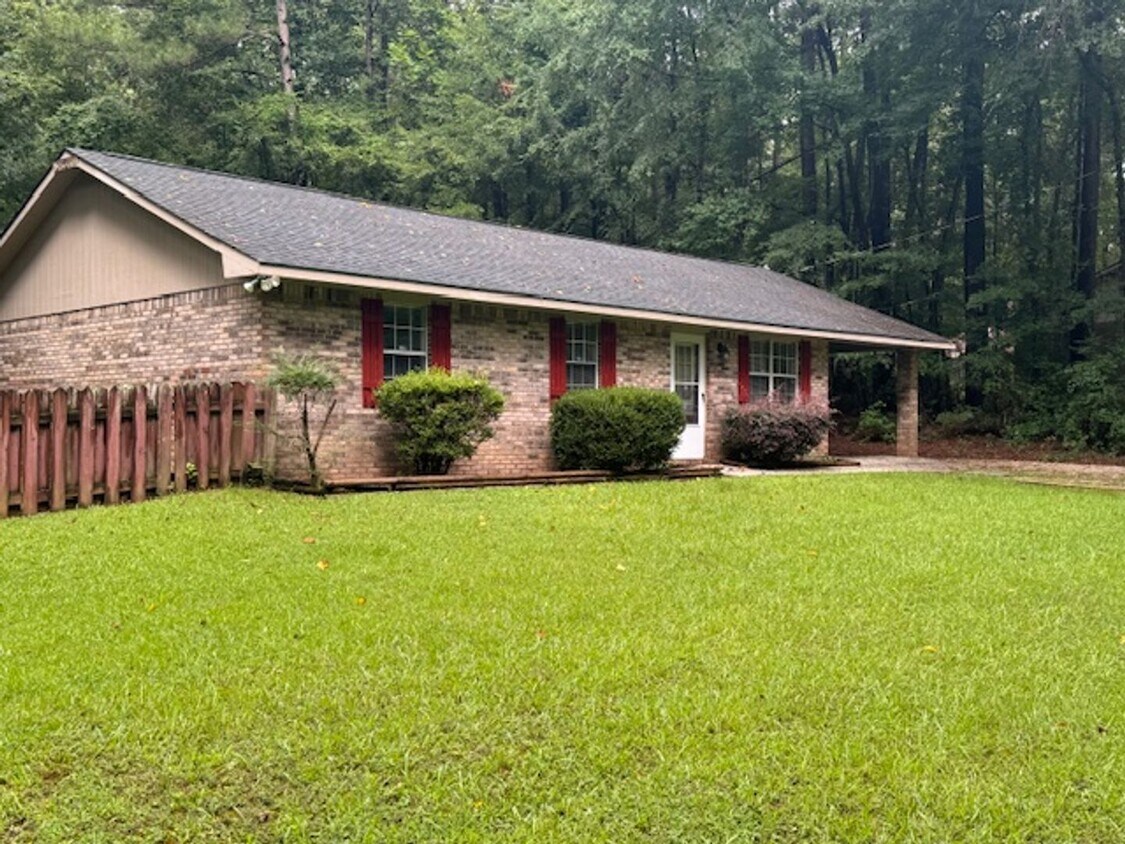 Primary Photo - 100 Old Hammett Rd