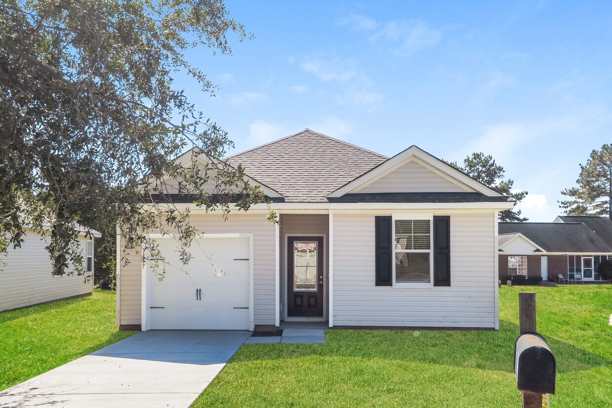 Foto principal - 1317 Warrens Way, Manning, SC