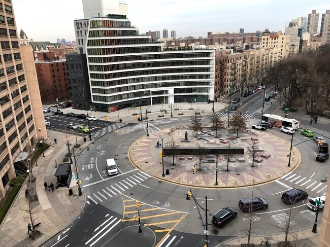 Foto del edificio - CATHEDRAL PARKWAY