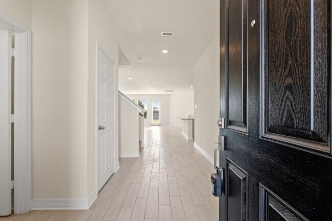 Foto del edificio - 4822 Hickory Deer Ln