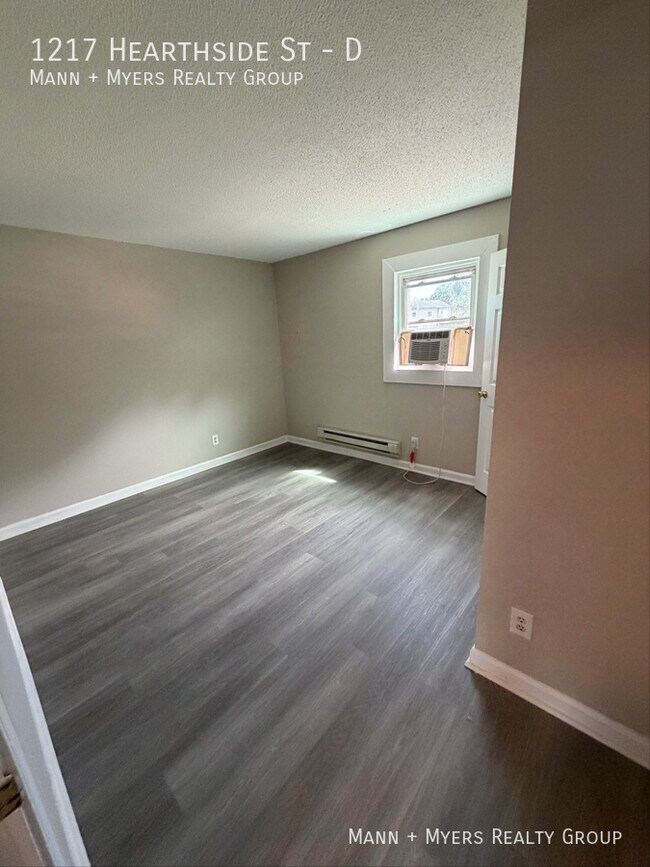 Foto del edificio - 1217 Hearthside St