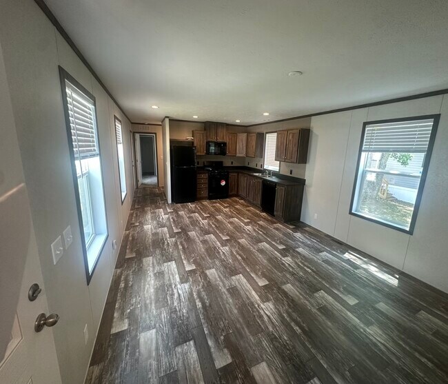 Foto del edificio - 7519 Dorr St