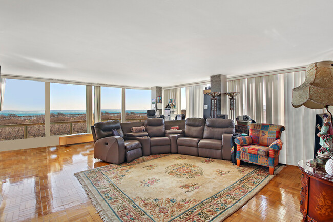 Foto del edificio - 601 E 32nd St