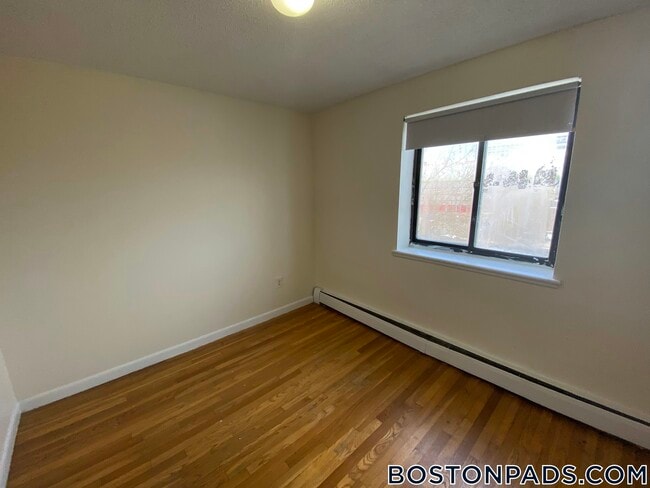 Foto del edificio - 122 Dustin St
