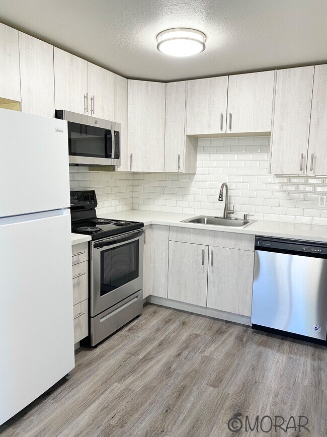 Foto del edificio - 14702 Washington Ave SW