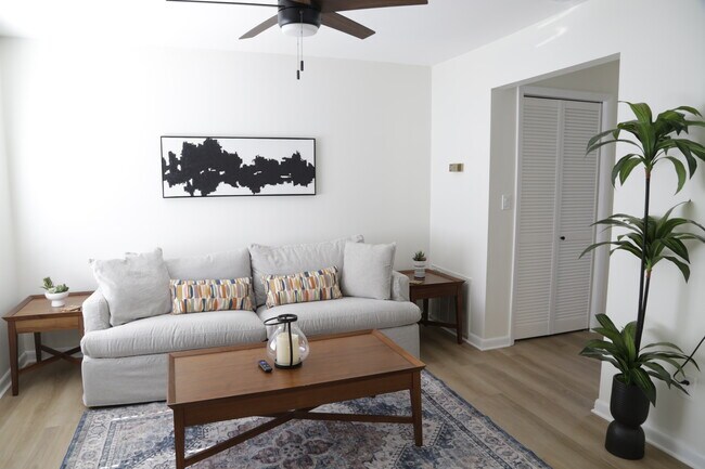 Foto del edificio - 413 Dempsey Rd