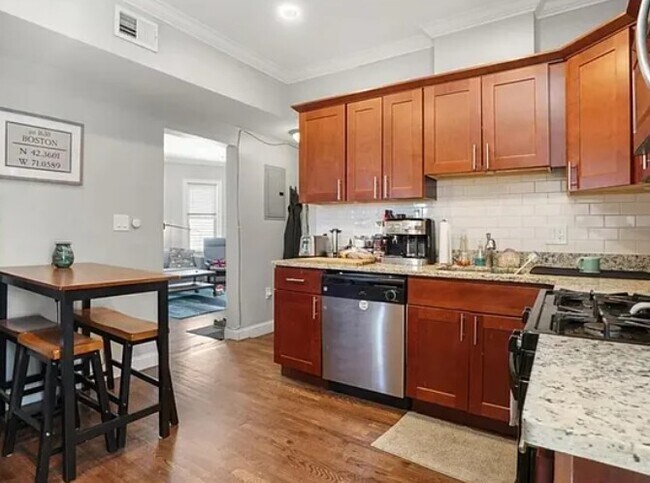 Foto del edificio - 47 Beech Glen St