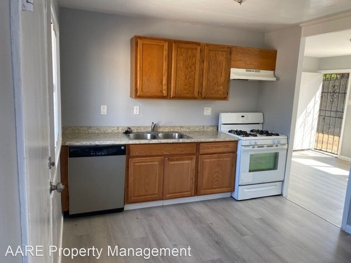 Primary Photo - 2 br, 1 bath House - 2605 Fenton Place