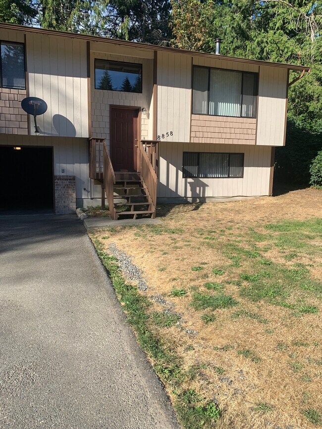 8858 Dickey Rd NW, Silverdale, WA 98383 Townhome Rentals in