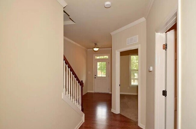 Building Photo - 4411 Village Field Place
