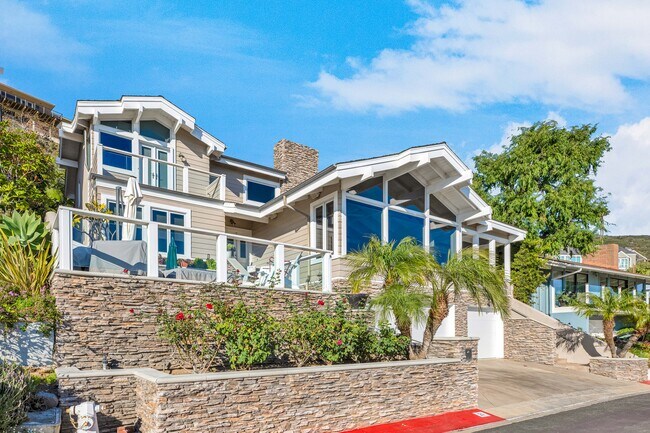 Building Photo - 21 No Vista De La Luna