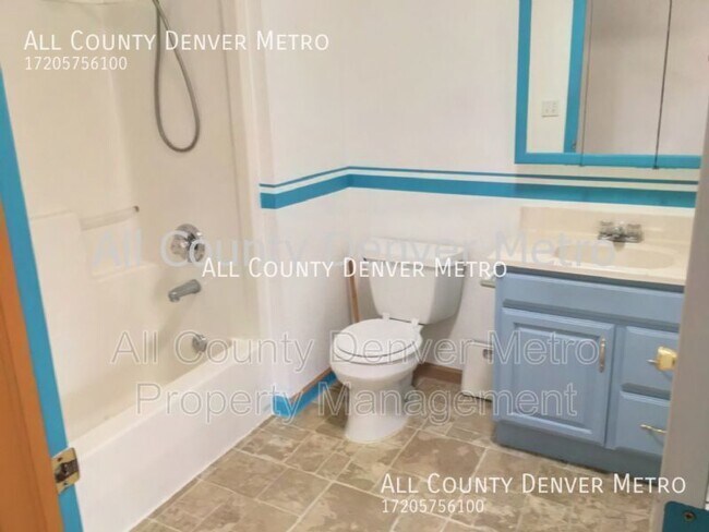 Foto del edificio - 2736 Fenton St