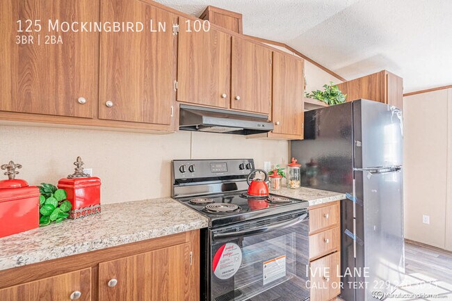 Building Photo - Fernwood MHC - Lot 100