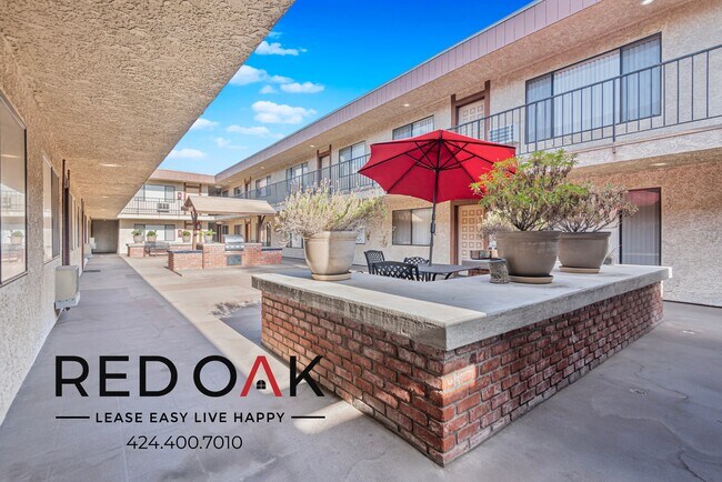 Foto del edificio - Stunning Two Bedroom Featuring Expansive C...