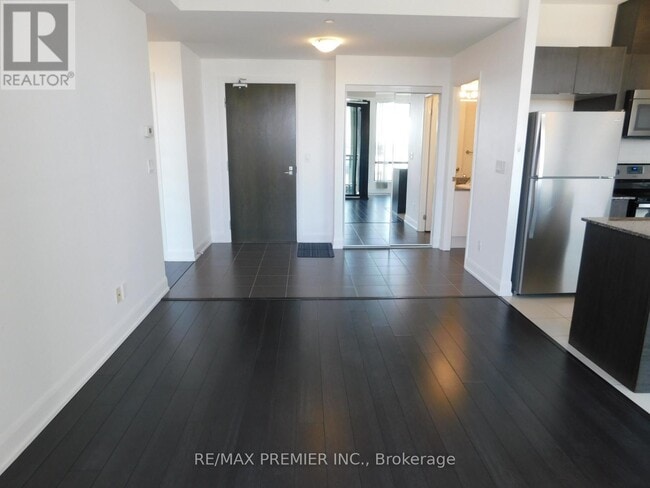 Building Photo - 2910 Hwy 7