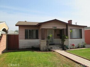 Building Photo - 10330 San Luis Ave