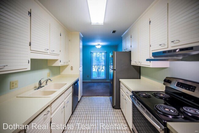 Building Photo - 3 br, 3.5 bath House - 401 Willowbrook Ter...