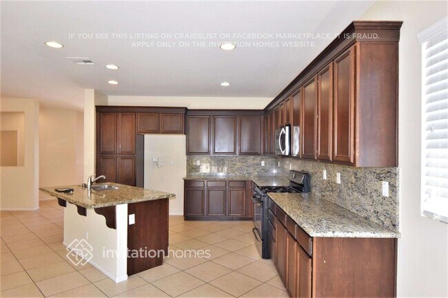 Foto del edificio - 27191 Golden Field Ct