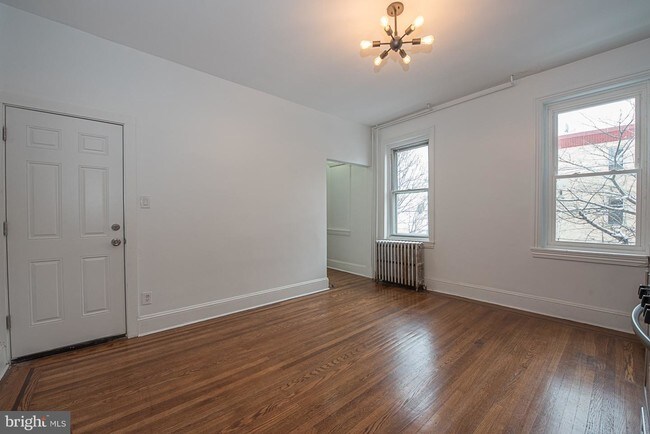 Foto del edificio - 2327 E York St