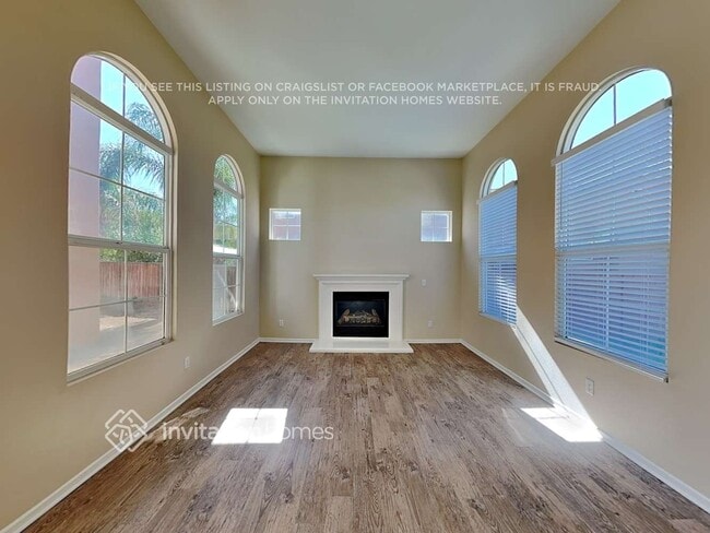 Building Photo - 1678 Bella Regina Way