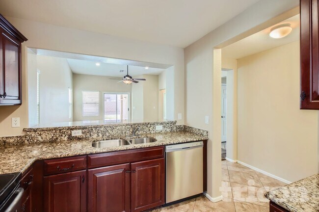 Foto del edificio - 41201 Bravo Dr