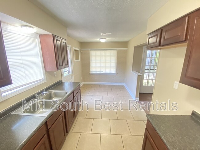 Foto del edificio - 4047 Lacewood Dr (Hickory Hill)