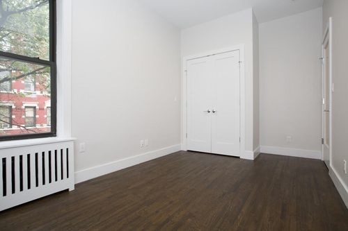 Building Photo - 77 W 68th St