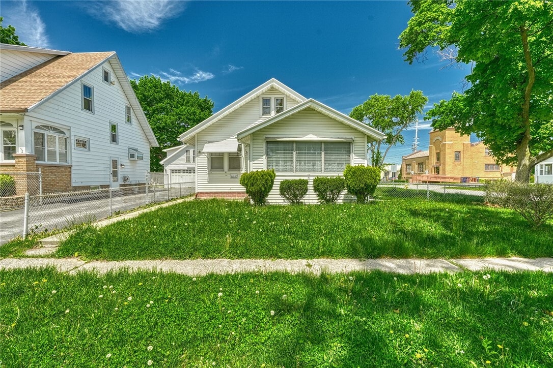Primary Photo - 4 Belford Dr