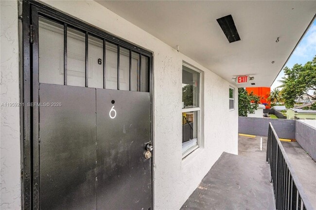 Building Photo - 668 NW 31st St