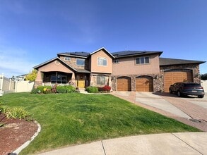 Building Photo - 498 S 1875 W