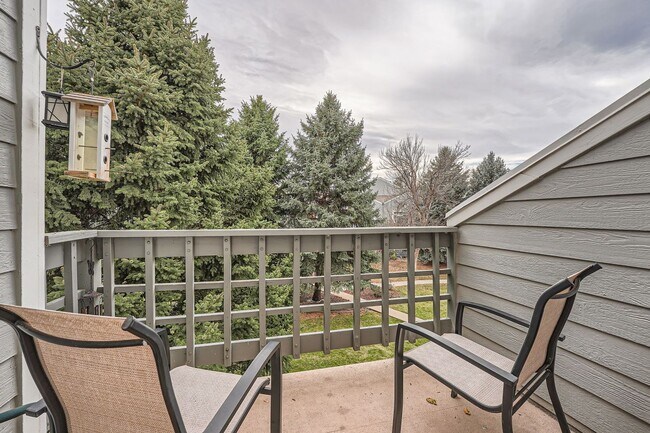 Building Photo - 2 BDR Near Boulder Country Club