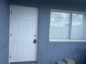 Building Photo - 4760 Carefree Trail