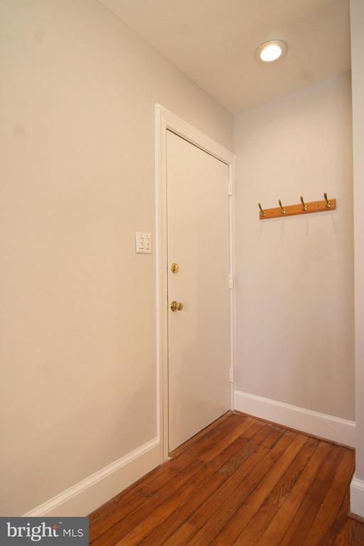 Foto del edificio - 1809 Riggs Pl NW