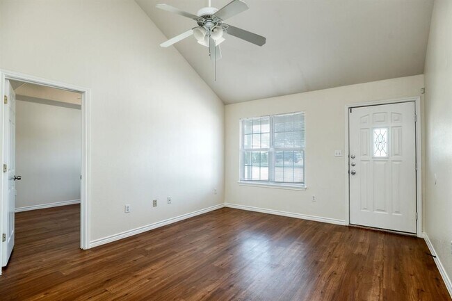 Foto del edificio - 108 Live Oak Cir